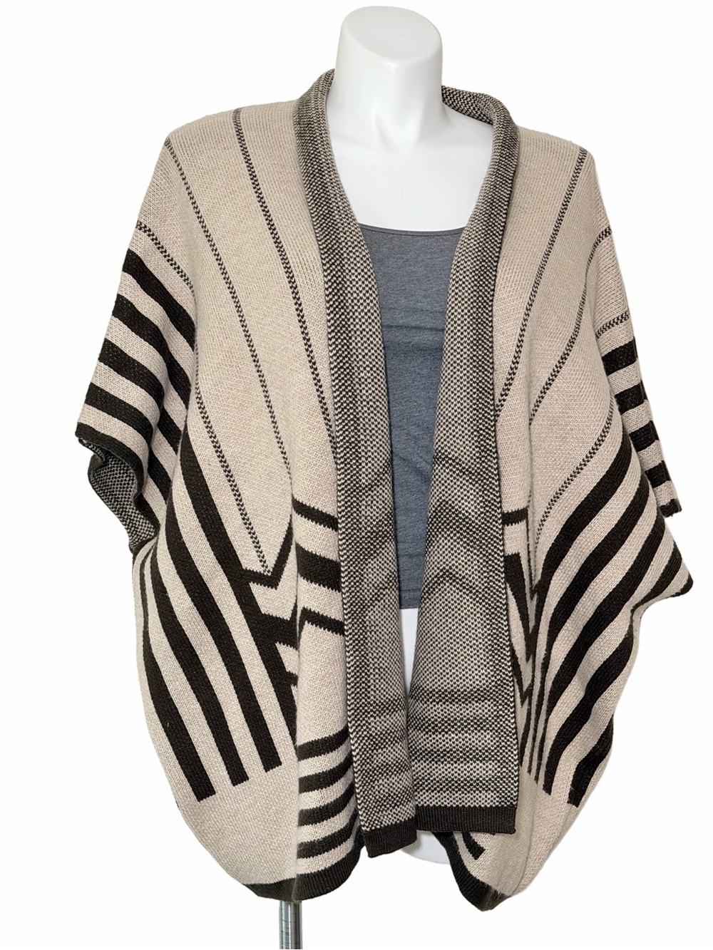 Striped Open-Front Women’s Sweater Cape poncho xlarge Lagen soft capsule western